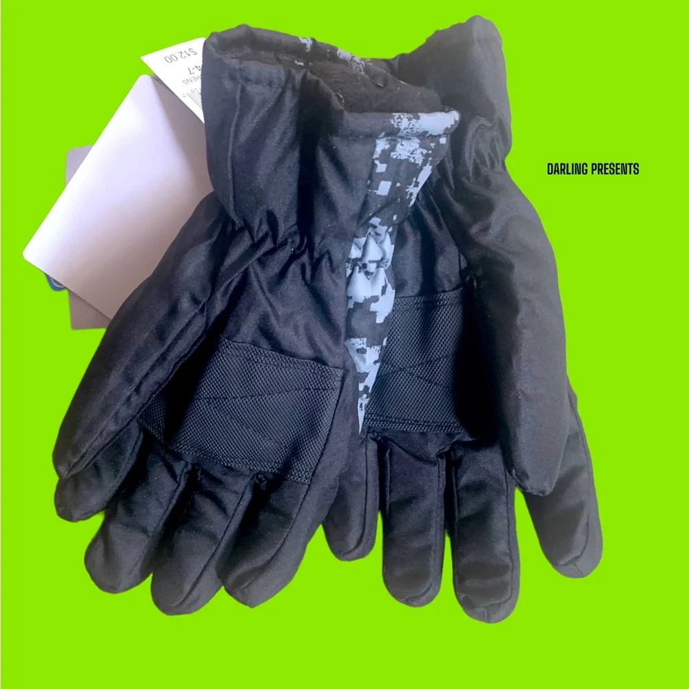 3M Thinsulate Waterproof Skelton Gloves Kids Color Black & Yellow Size 4-7